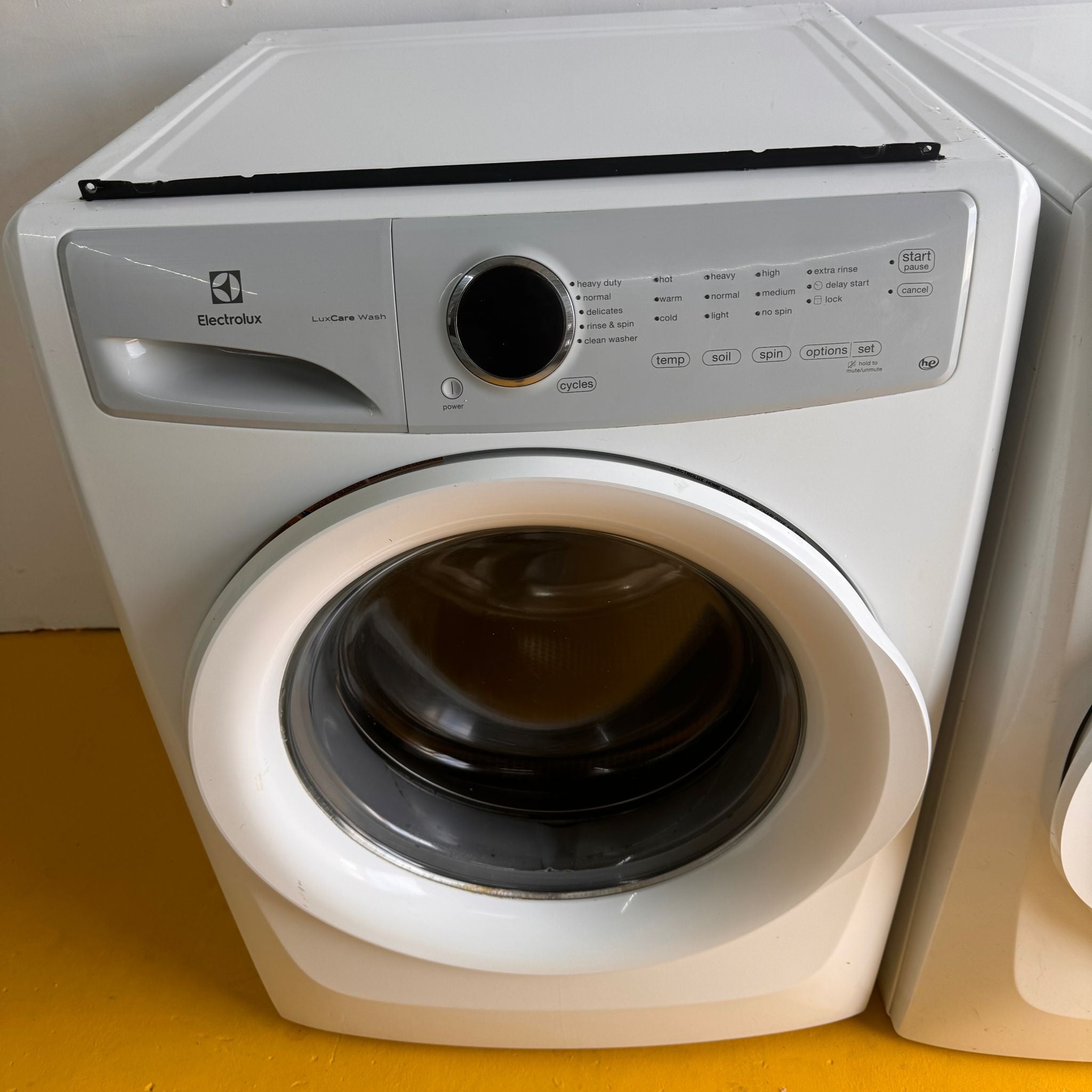 Electrolux Washer and Gas Dryer Front Load Electrolux Washer and Gas Dryer Front Load